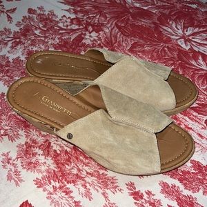 GUC A Giannetti tan suede sandals size 8 1/2